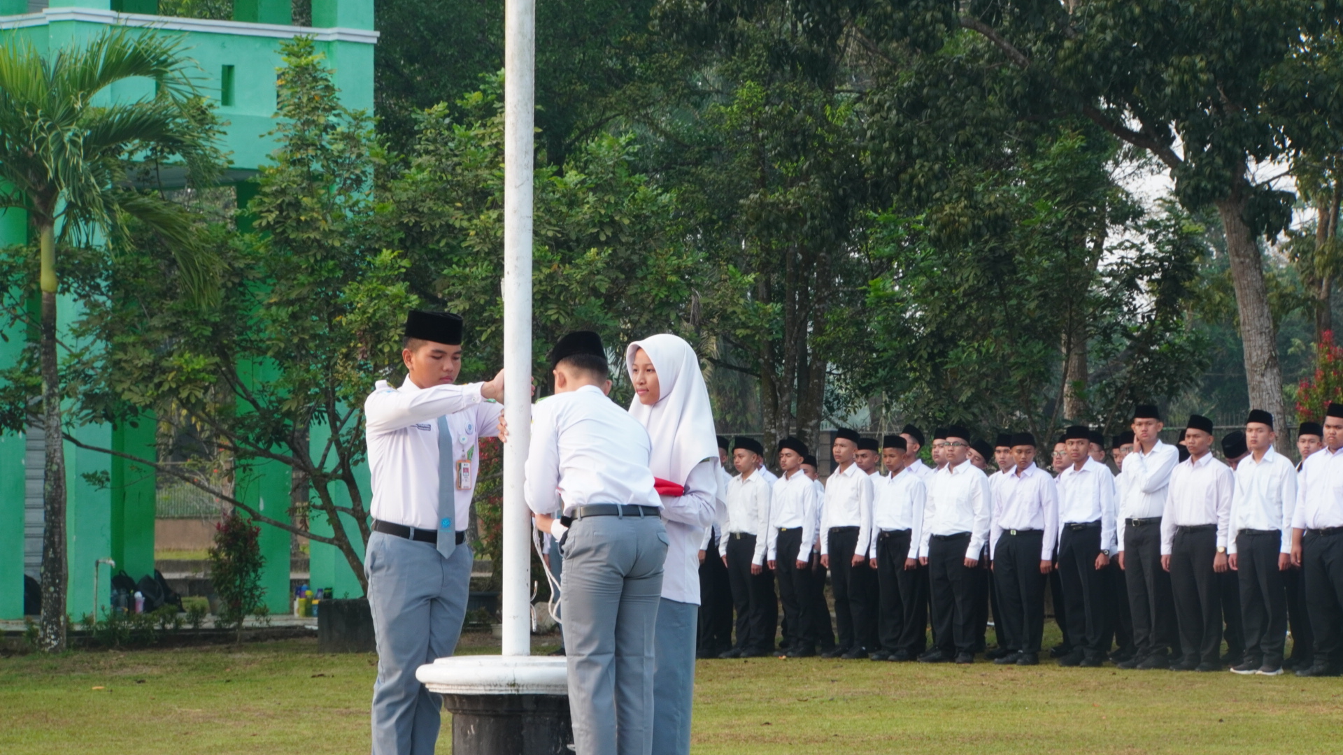 MAN Insan Cendekia Jambi Gelar Upacara Pertama di Tahun Ajaran 2024/2025