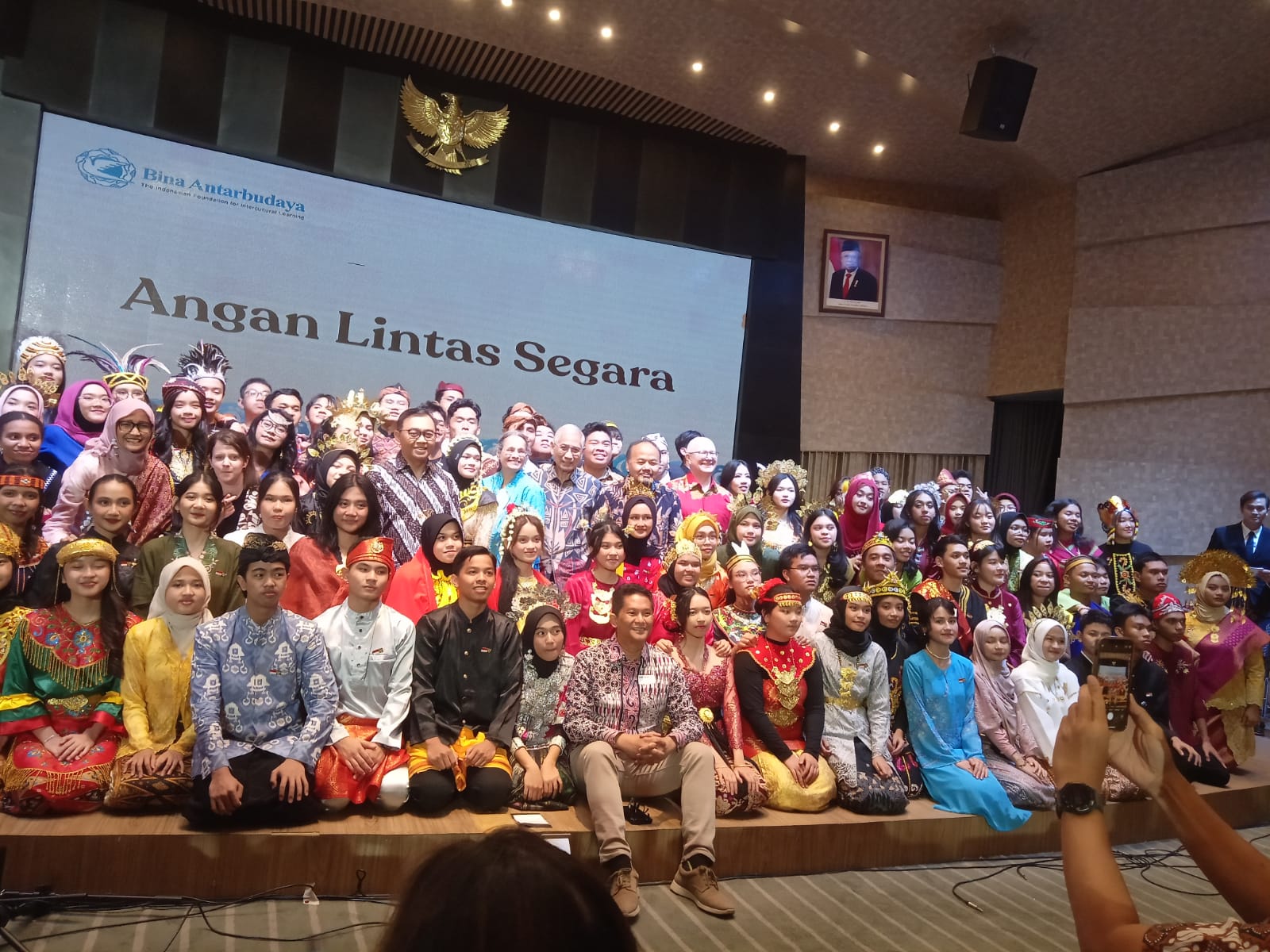 2 Siswa MAN IC Jambi Ikuti Orientasi Pra-Keberangkatan Bina Antar Budaya ke Amerika Serikat dan Jepang