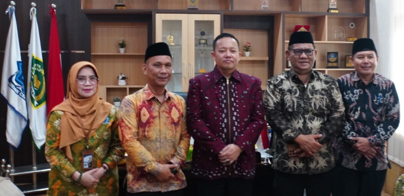 Direktur KSKK Madrasah dan Rektor UIN STS Jambi Dorong Kemajuan di MAN IC Jambi