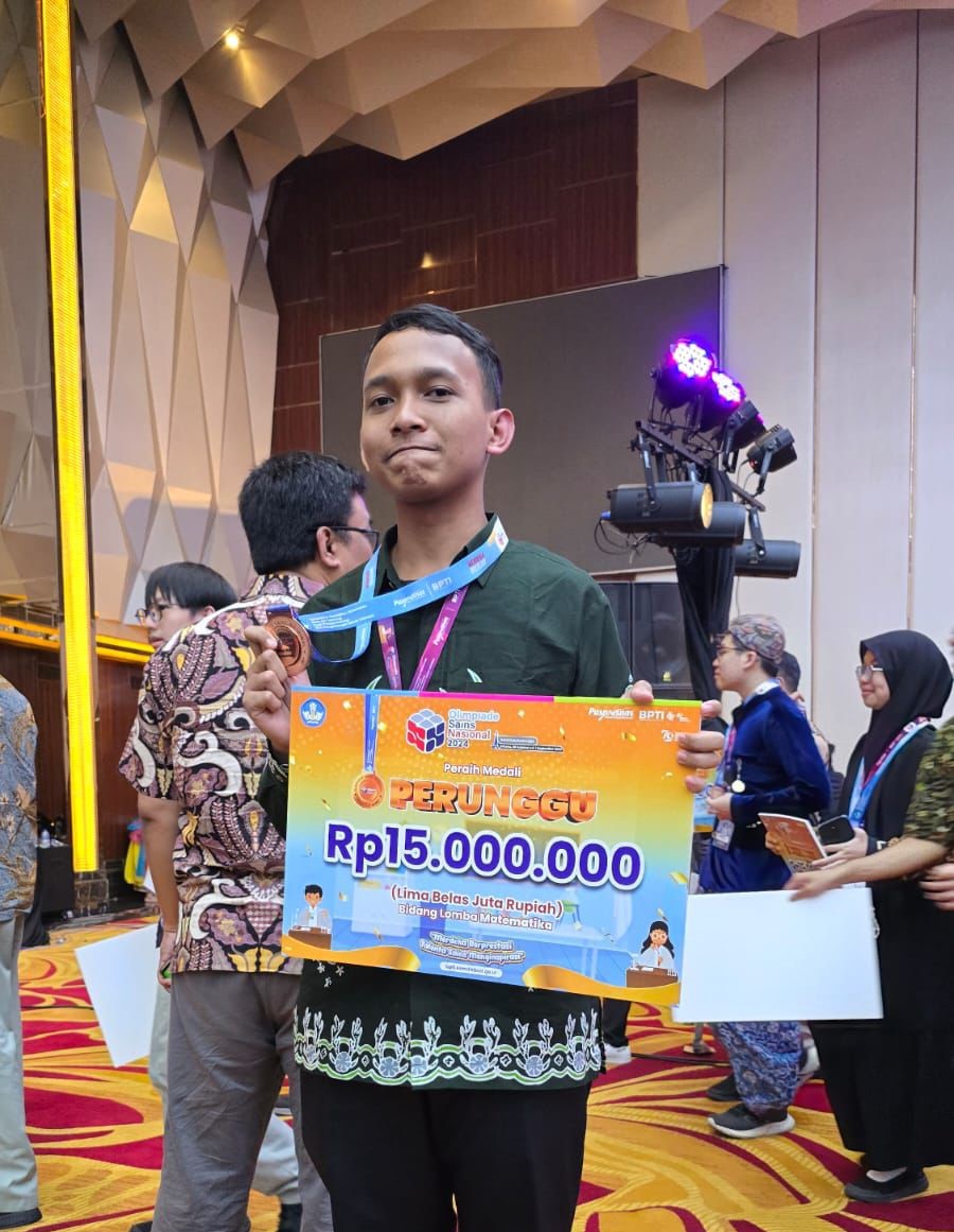 MAN IC Jambi Bangga! Fakhrian Elanta Bawa Pulang Medali Perunggu di OSN Matematika 2024