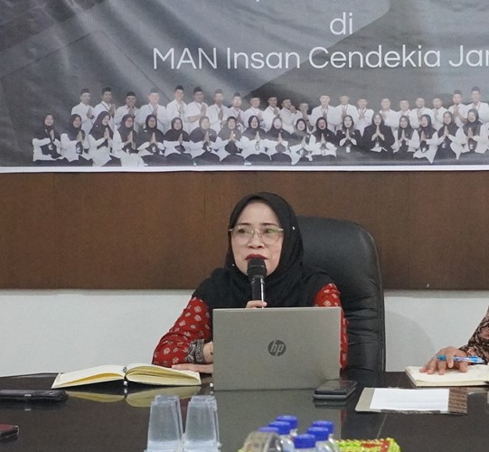 Kepala MAN IC Jambi Tegaskan Pentingnya Syukur untuk Keberhasilan Program Madrasah