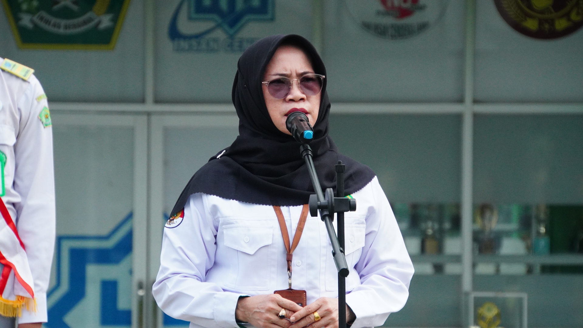 Kepala Madrasah Tekankan Disiplin dan Prestasi pada Pelaksanaan Upacara Rutin Bulanan
