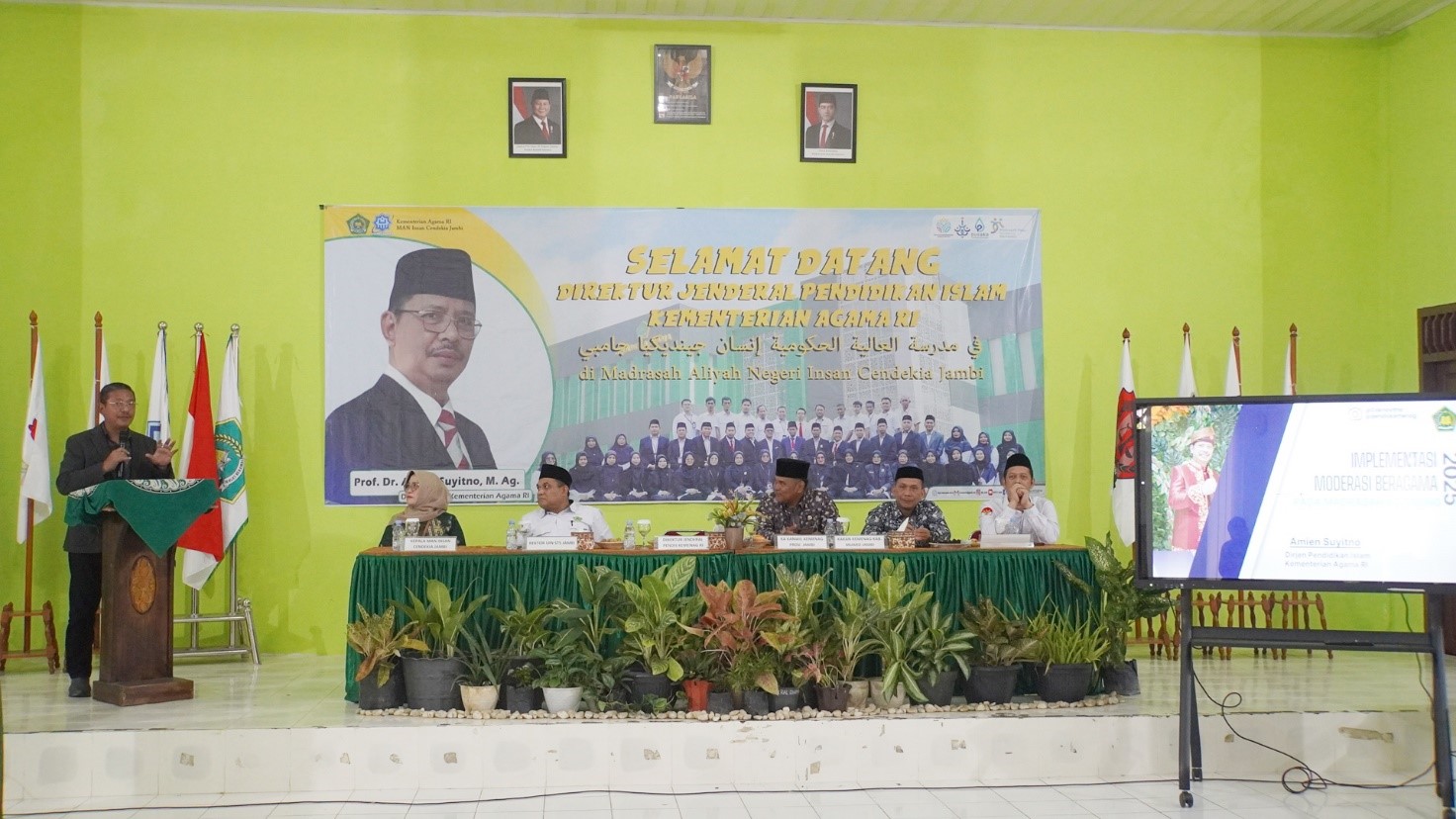 Dirjen Pendis Kemenag RI Mengapresiasi Keberhasilan MAN IC Jambi dalam Program SRA