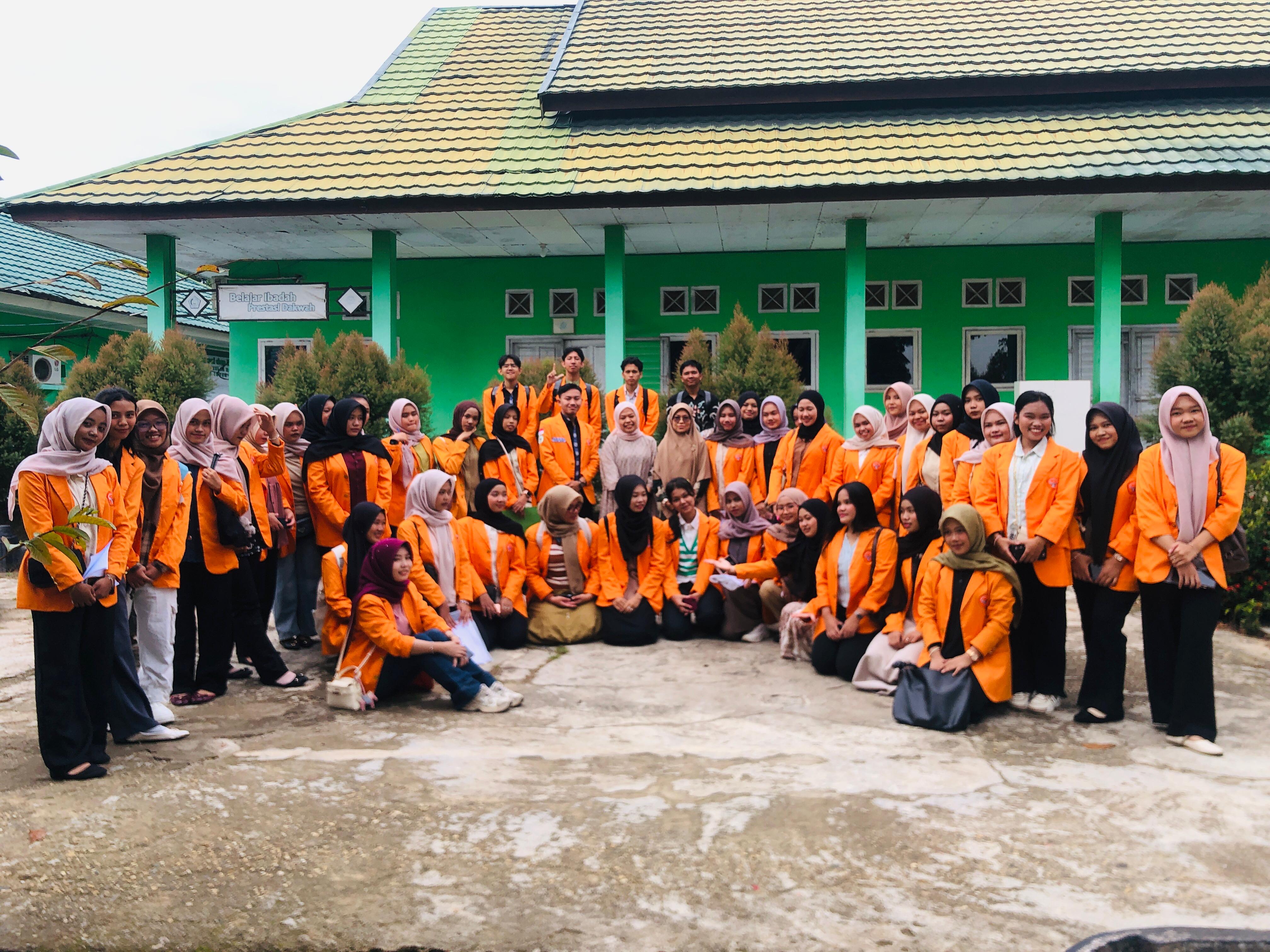 Mahasiswa Pendidikan Fisika Universitas Jambi  Lakukan Observasi Pengelolaan Laboratorium di MAN IC Jambi