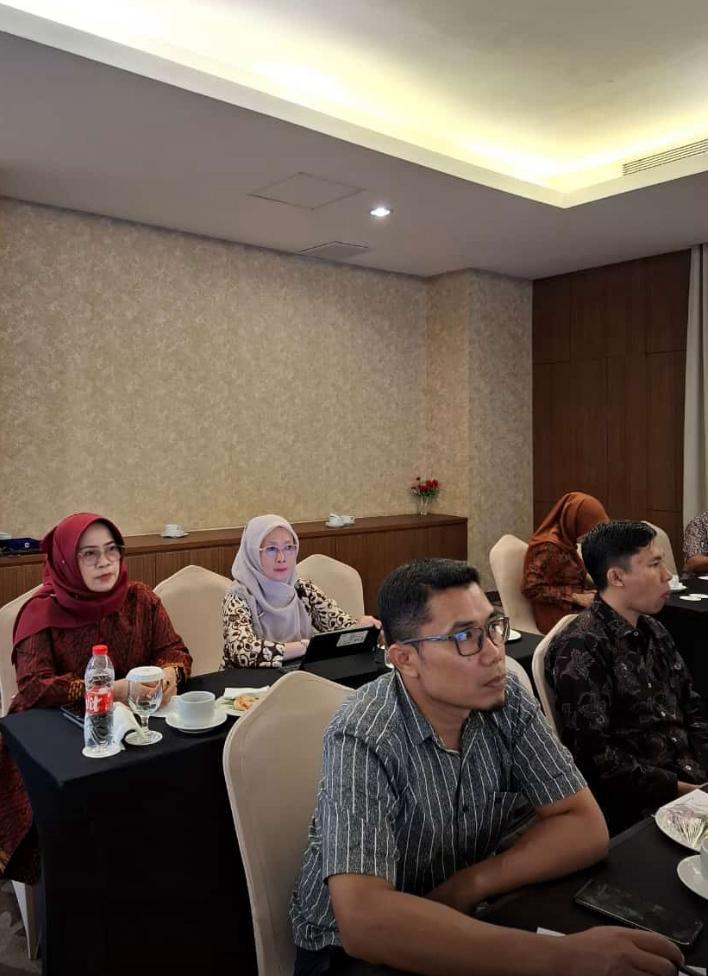 MAN IC Jambi Ambil Bagian dalam Revisi Kurikulum Prodi MIPA UNJA