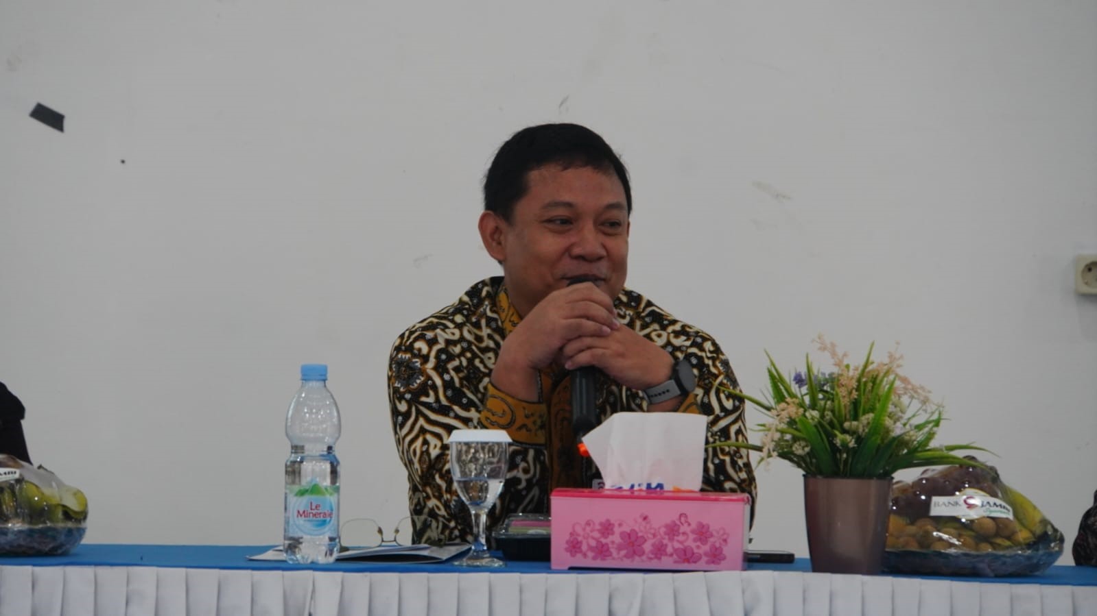 Otoritas Jasa Keuangan (OJK) Berikan Edukasi Keuangan di MAN IC Jambi
