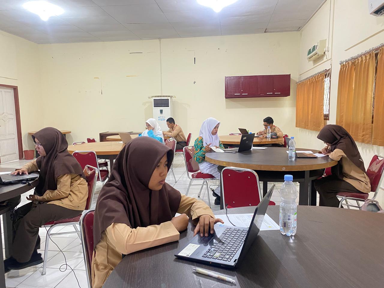 Persiapan KSM 2024, MAN IC Jambi Ikut Uji Coba CBT di BPSDM Provinsi Jambi