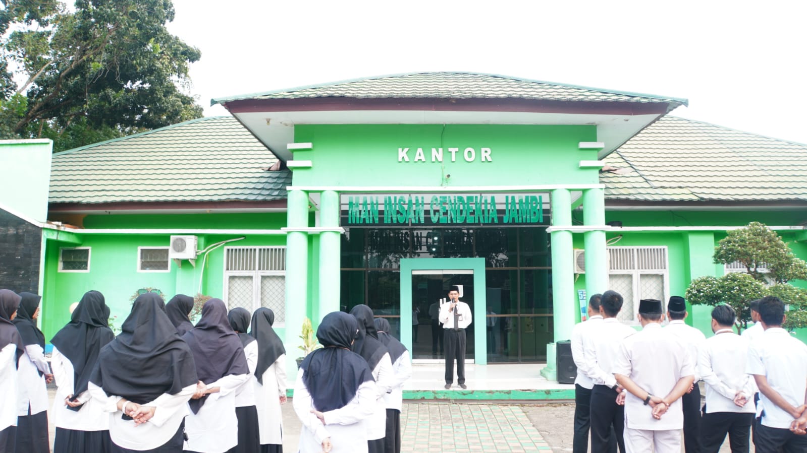 Semangat TSP di MAN IC Jambi, Membangun Kebiasaan Baik dalam Pengelolaan Sampah