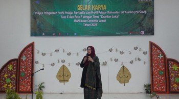 Eksplorasi Kreatif: Peserta P5P2RA Fase E di MAN IC Jambi Tampilkan Busana Daerah Jambi yang Memikat