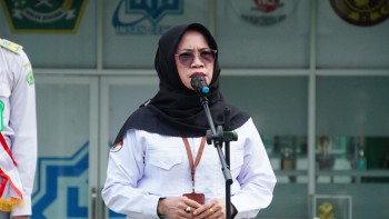 Kepala Madrasah Tekankan Disiplin dan Prestasi pada Pelaksanaan Upacara Rutin Bulanan