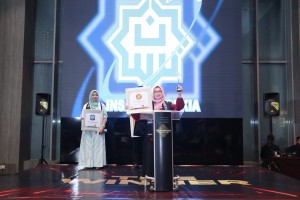 Dari Jambi ke Panggung Nasional! Kepala MAN IC Jambi Raih Penghargaan Bergengsi Berbasis Reputasi Publik dan Jejak Nyata