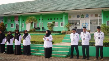 MAN IC Jambi Gelar Apel Gabungan, Wujudkan Semangat Prestasi dan Kedisiplinan