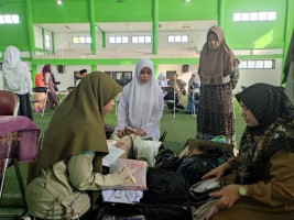 Proses Masuk Asrama MAN IC Jambi Dilengkapi Pemeriksaan Barang Bawaan